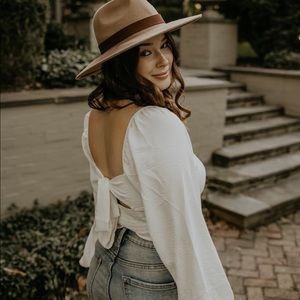 Meet your Posher, Katelyn